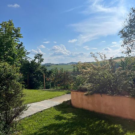 La Famulenta Garden Apartment Grazzano Badoglio Kültér fotó