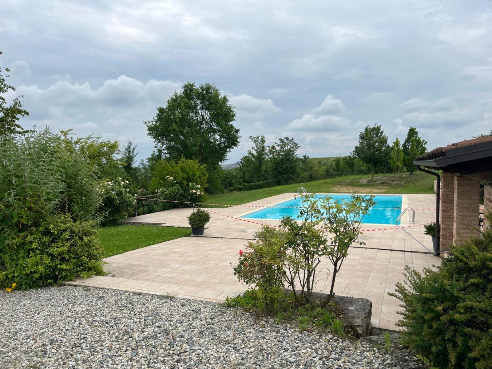 La Famulenta Garden Apartment Grazzano Badoglio Kültér fotó